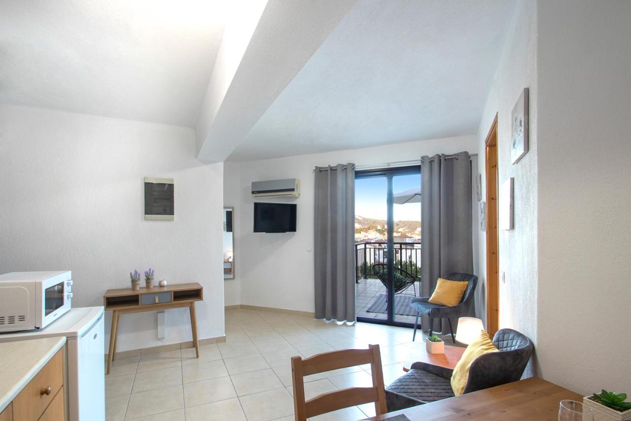 D & E Apartments Skiathos Exterior foto